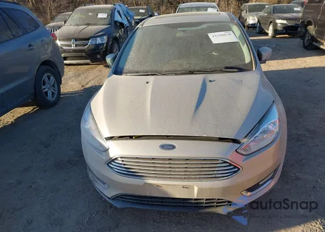 2017 Ford Focus Titanium z USA, uszkodzony, nr VIN 1FADP3N22HL252244